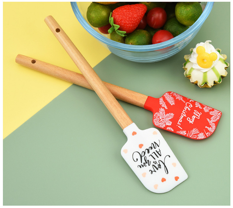 Spatulas with wooden handle