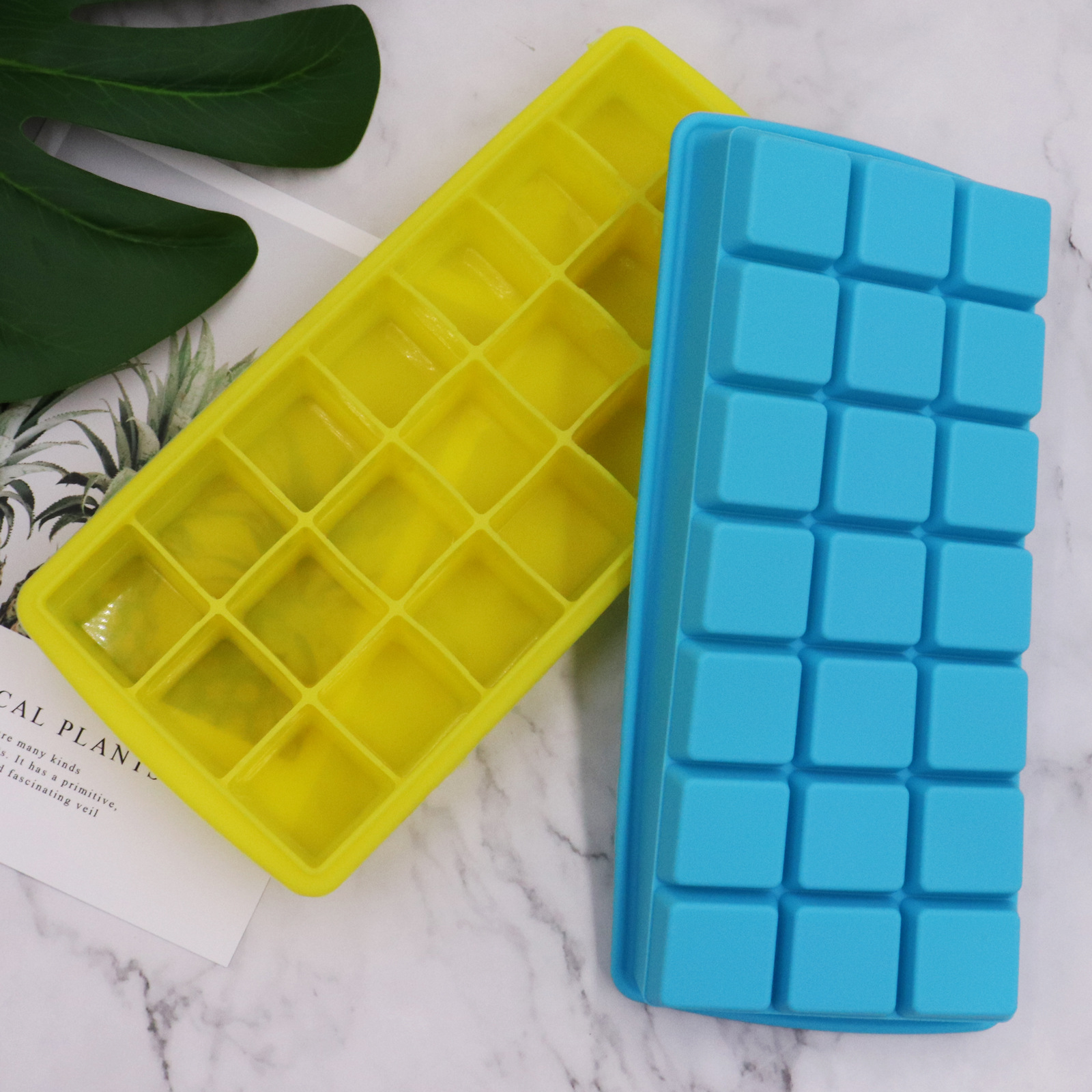 21 Holes Silicone Ice Cube Tray with Removable Lid